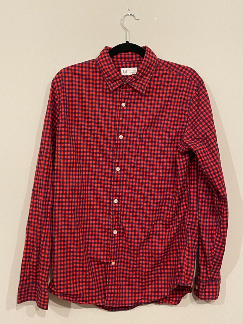 Gap Men’s [M] Standard Fit Stretch Red Navy Gingham Button-Down Shirt